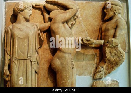 METOPE TEMPLE DE ZEUS OLYMPIE GRÈCE Banque D'Images