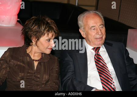 Shimon Peres et Dalia Itzik ministre des Communications Banque D'Images