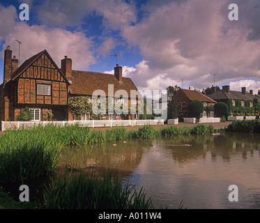 Village essendine Herts UK Summer Banque D'Images