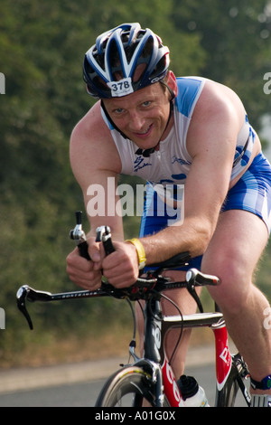 Au cours de la concurrence masculine de cyclisme du triathlon 2006 Wakefield Banque D'Images