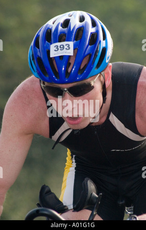 Au cours de la concurrence masculine de cyclisme du triathlon 2006 Wakefield Banque D'Images