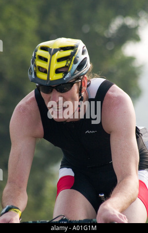 Au cours de la concurrence masculine de cyclisme du triathlon 2006 Wakefield Banque D'Images