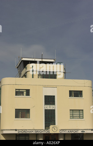 Le bâtiment principal du terminal de Shoreham (Brighton City), l'aéroport de Shoreham By Sea, West Sussex, England, UK Banque D'Images