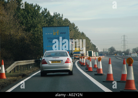 La conduite dans un contresens sur l'autoroute au Royaume-Uni Banque D'Images