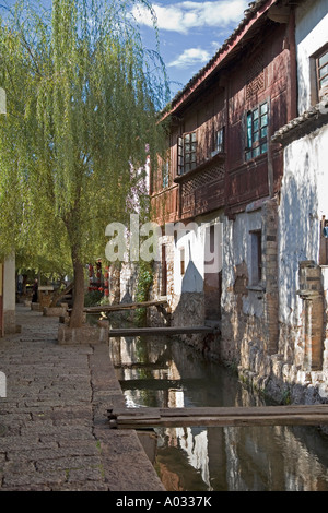 Canaux de Lijiang old town Banque D'Images