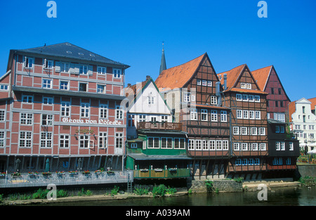 Maisons à colombages dans la petite ville de Lunebourg en Basse-saxe Allemagne du Nord Banque D'Images