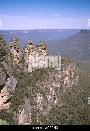 Un portrait photographique des trois sœurs et les montagnes bleues en Nouvelle Galles du Sud en Australie Banque D'Images