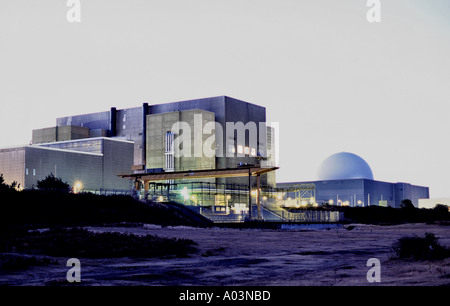 Un de Sizewell B et les centrales nucléaires, le réacteur d'une usine a fermé ses portes à la fin de 2006, Suffolk, UK. Banque D'Images