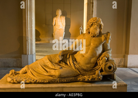 Statue de l'Oceanus, 2ème ANNONCE de siècle, Ephèse, Musée archéologique d'Istanbul en Turquie. Banque D'Images