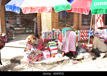 GUATEMALA CHICHICASTENANGO le plus grand marché indigène au Guatemala est le marché de Chichicastenango Banque D'Images