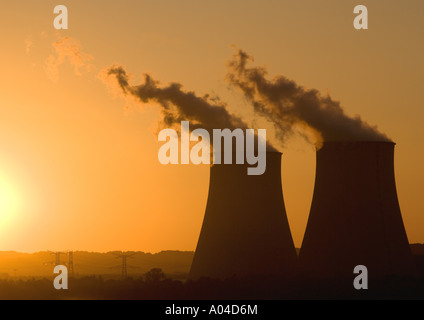 Centrale nucléaire, Nogent-sur-Seine, France Banque D'Images