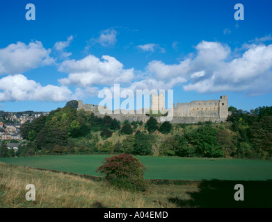 Château de richmond vu du sud, Richmond, North Yorkshire, Angleterre, Royaume-Uni. Banque D'Images