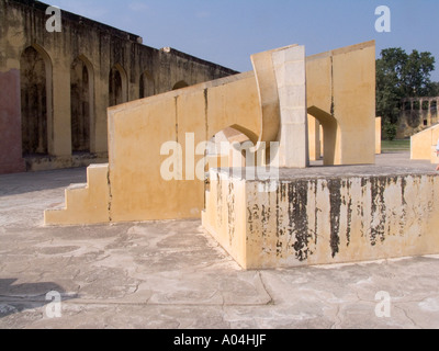 JAIPUR RAJASTHAN INDE Novembre l'un des signes du zodiaque de Jantar Mantar le plus grand observatoire de pierre dans le monde Banque D'Images