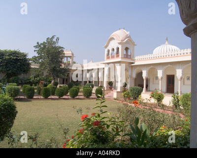 ORCHHA Madhya Pradesh Inde Novembre La belle Amar Mahal Resort dans cette ville 16thc Banque D'Images