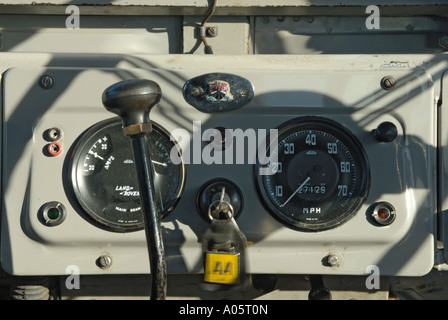 Tableau de bord et tableau de bord de série historique Années 1950 Landrover 1 86/88/107in. Banque D'Images