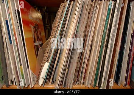 Pile de manches de LP Vinyl records Banque D'Images