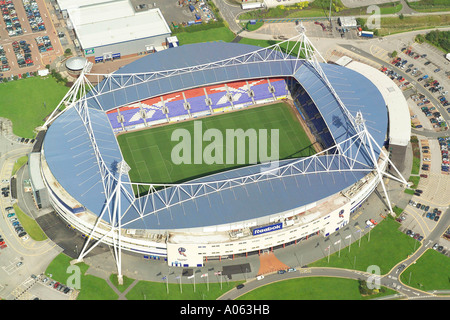 Vue aérienne de Bolton Wanderers Football Club, également connu sous le nom de stade Reebok et abrite les trotteurs Banque D'Images