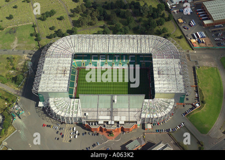 Vue aérienne du Celtic Football Club, également connu sous le nom de Stade Parkhead ou Celtic Park, domicile de l'Bhoys, le 'TIC des cerceaux Banque D'Images