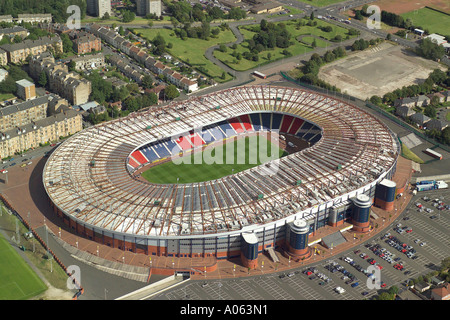Vue aérienne du stade Hampden Park à Glasgow, Ecosse de stade National de Football, également de Queen's Park Football Club Banque D'Images