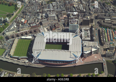 Vue aérienne du Millennium Stadium de Cardiff, Pays de Galles, qui est utilisé pour le rugby, football accueil les internationaux et concerts Banque D'Images