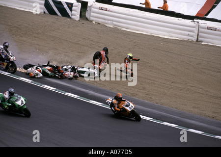 Crash World Superbike Brands Hatch ronde européenne Août 2000 Banque D'Images