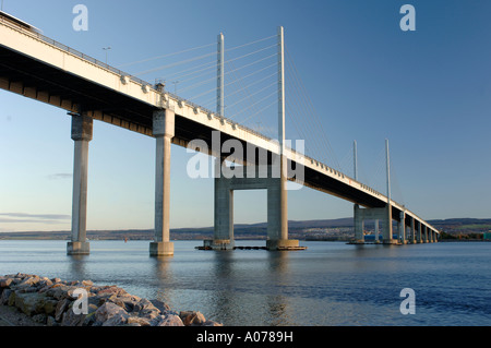 Pont Kessock Inverness, enjambant le Moray Firth donnant accès nord sud plus facile par l'A9 Truk Road. XPL 4237-400 Banque D'Images