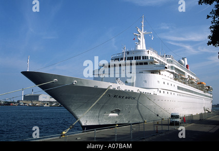 Bateau de croisière le Black Watch est vue ici amarré à quai dans le port de Copenhague Langelinie Banque D'Images