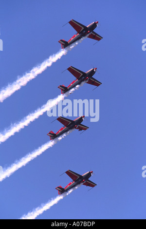 Royal Jordanian Falcons affichant à Fairford RIAT Banque D'Images