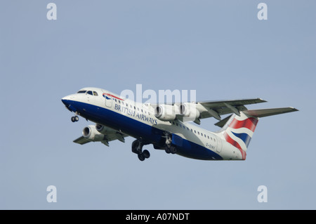 BAe 146-300 British Airways CitiExpress Londres en direction d'Inverness. 3998-380 XAV Banque D'Images