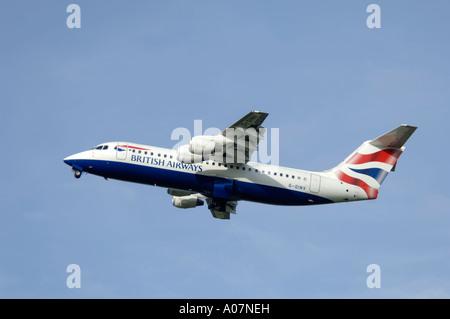 BAe 146-300 British Airways CitiExpress Londres en direction d'Inverness. 3999-380 XAV Banque D'Images