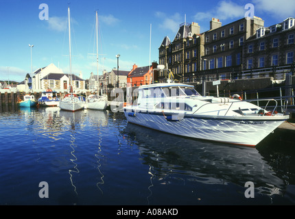 Port dh KIRKWALL ORKNEY Yachts cruiser plaisir marina quai bateau Hotel Kirkwall Banque D'Images