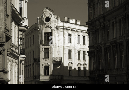 La décomposition de la beauté dans les bâtiments Art Nouveau dans le centre de Brno République tchèque Banque D'Images