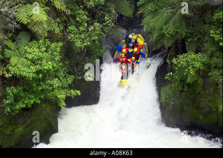 Raft Tutea s Falls Okere, près de Rotorua Nouvelle Zélande Banque D'Images