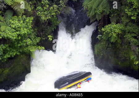 Raft Tutea s Falls Okere, près de Rotorua Nouvelle Zélande Banque D'Images