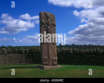 Dh ABERLEMNO PICTE ANGUS stone sculptures croix celtique gravée Banque D'Images