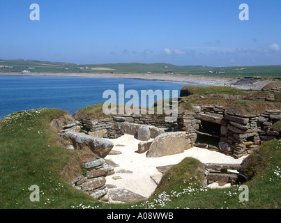 dh Baie de Skaill SKARA BRAE ORKNEY Village néolithique préhistorique colonie maison en pierre atelier pièces ruines ecosse âge bronze archéologie excavation Banque D'Images
