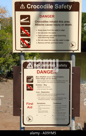 L'eau salée crocodile dangereux avertissement, le Kakadu National Park, Territoire du Nord Australie Jabiru Banque D'Images