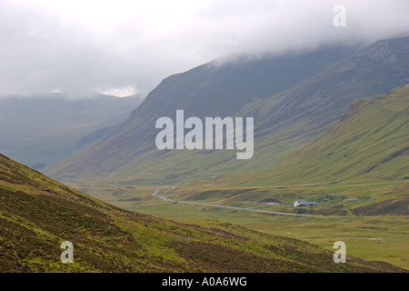 Nuages au-dessus de Glenshee à au sud de coude du Diable près de Glenshee Ski Centre Aberdeenshire Ecosse Banque D'Images