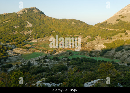 Montagnes karstiques au Parc national Lovcen Monténégro Banque D'Images