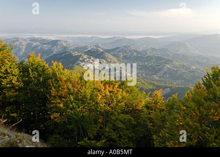 Montagnes karstiques au Parc national Lovcen Monténégro Banque D'Images