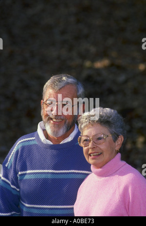 D'âge mûr en bois avec d'automne feuillage Banque D'Images