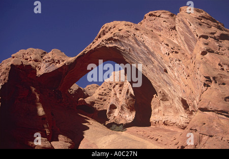 Passage de selle à l'Upper Muley Twist Canyon dans Waterpocket Fold, Capitol Reef Nat Park, Utah, USA Banque D'Images