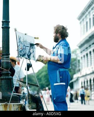 La peinture de l'artiste masculin un paysage local à Venise Italie EU Banque D'Images