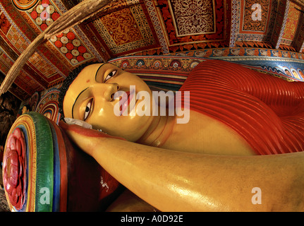 Anuradhapura, Sri Lanka, Isurumuniya Vihara, Bouddha couché Banque D'Images