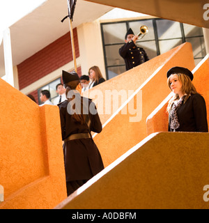 Mexique Mazatlan Sinaloa College School girls au garde Banque D'Images