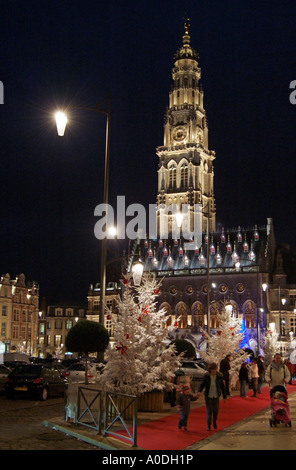 Scène de Noël sur la Place des Héros à Arras dans le nord de la France Europe UE Banque D'Images