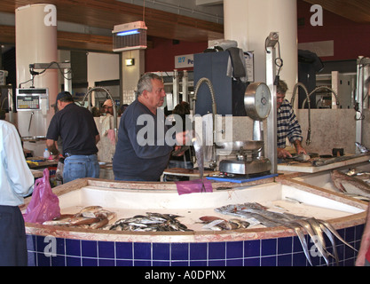 Marché aux poissons à Lagos Algarve Portugal Banque D'Images