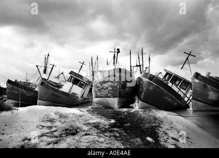 Mexique shipwreck Bateaux échoués sur une plage Isla Mujeres, Mexique Banque D'Images