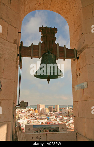 L'intérieur du clocher de la cathédrale massive Neuva nouvelle cathédrale de la Plaza de la Catedral Cadiz Andalousie Espagne Banque D'Images