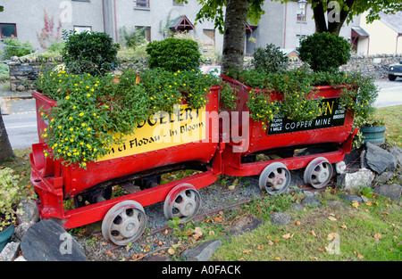 Affichage floral pour la Mine de cuivre de Sygun Beddgelert Gwynedd dans le Nord du Pays de Galles UK Banque D'Images